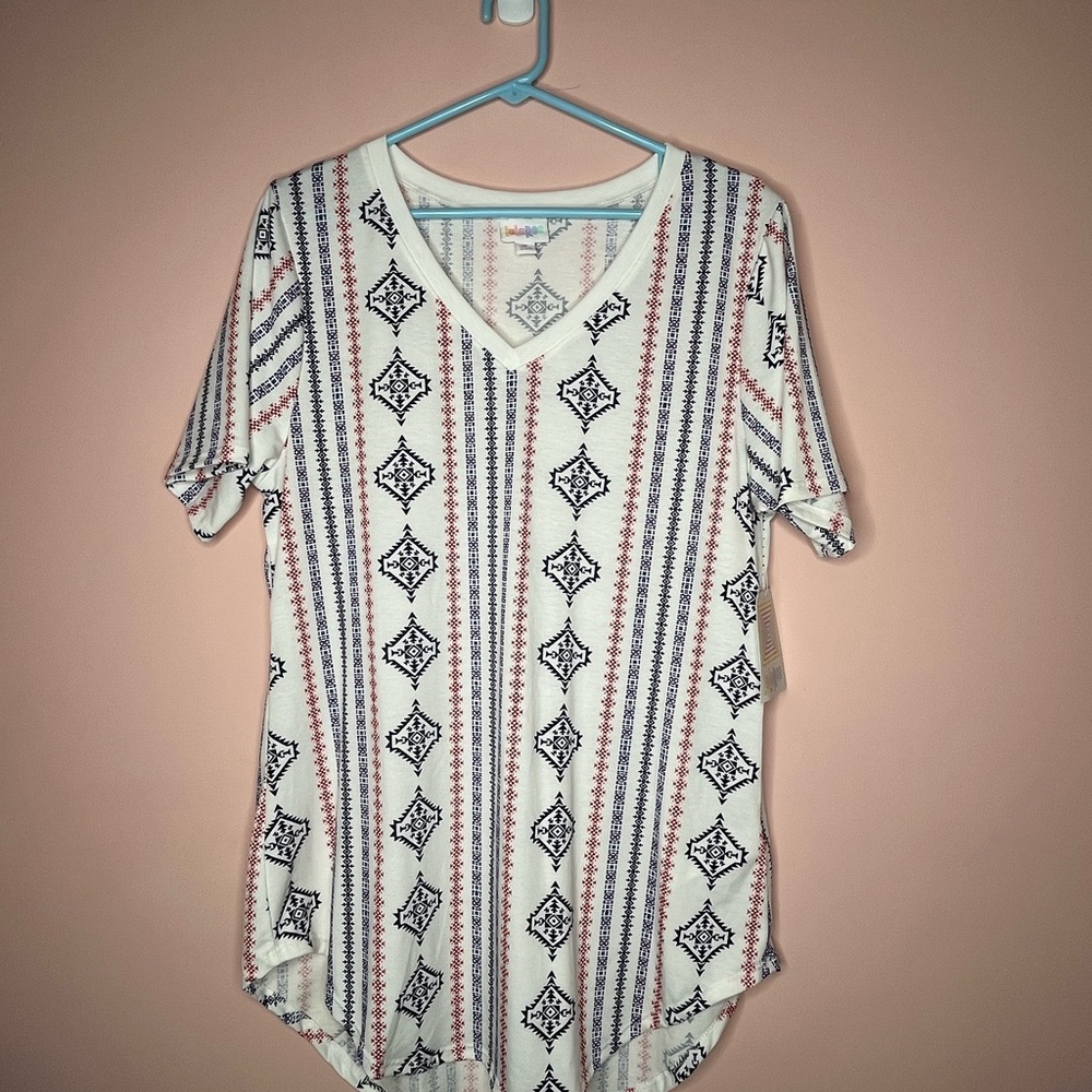 NWT LuLaRoe Iris Geometric Patterned Short Sleeve V-Neck Top